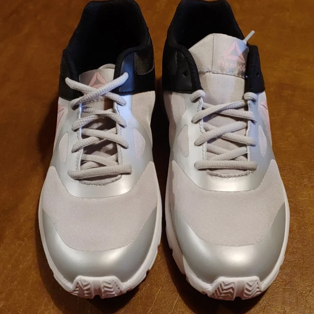 NIB Reebok Rush Runners shoes